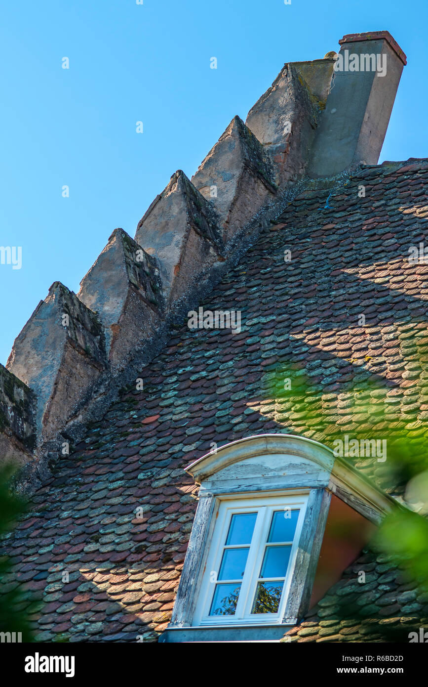 Tetto Hipped di Obernai, Alsazia, Francia Foto Stock