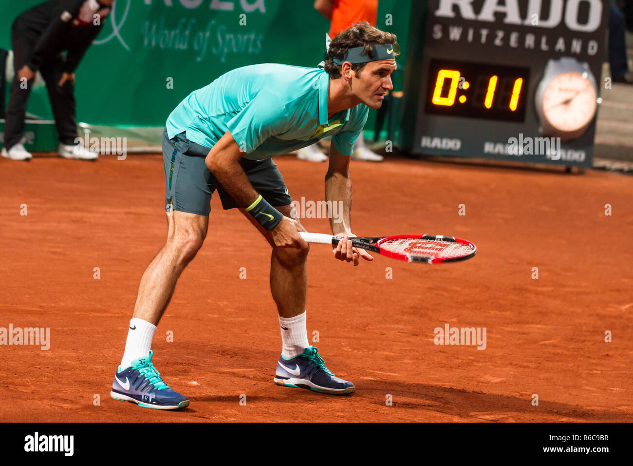 Roger Federer a garanti Koza, aperto di Istanbul in Turchia 2015. La riproduzione su clay court tennis. Foto Stock