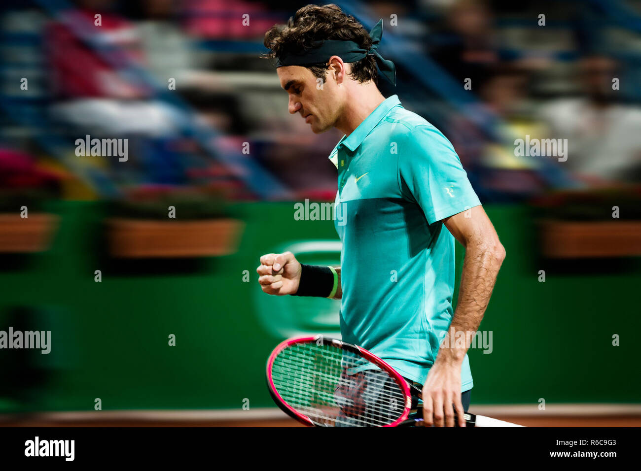 Roger Federer a garanti Koza, aperto di Istanbul in Turchia 2015. La riproduzione su clay court tennis. Foto Stock