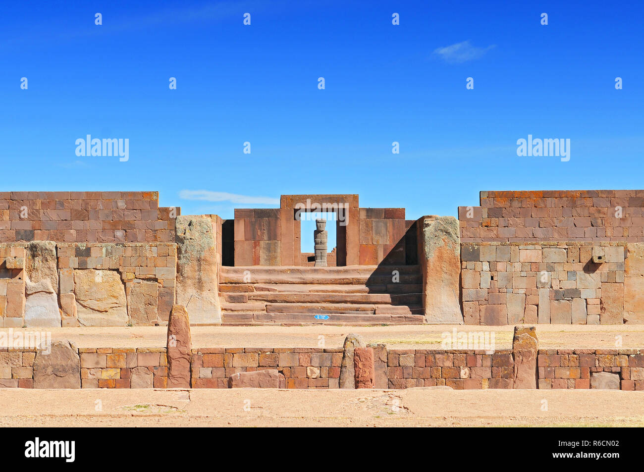 Bolivia, Tiwanaku, Tempio Kalasasaya, un importante pre colombiana Sito Archeologico Foto Stock