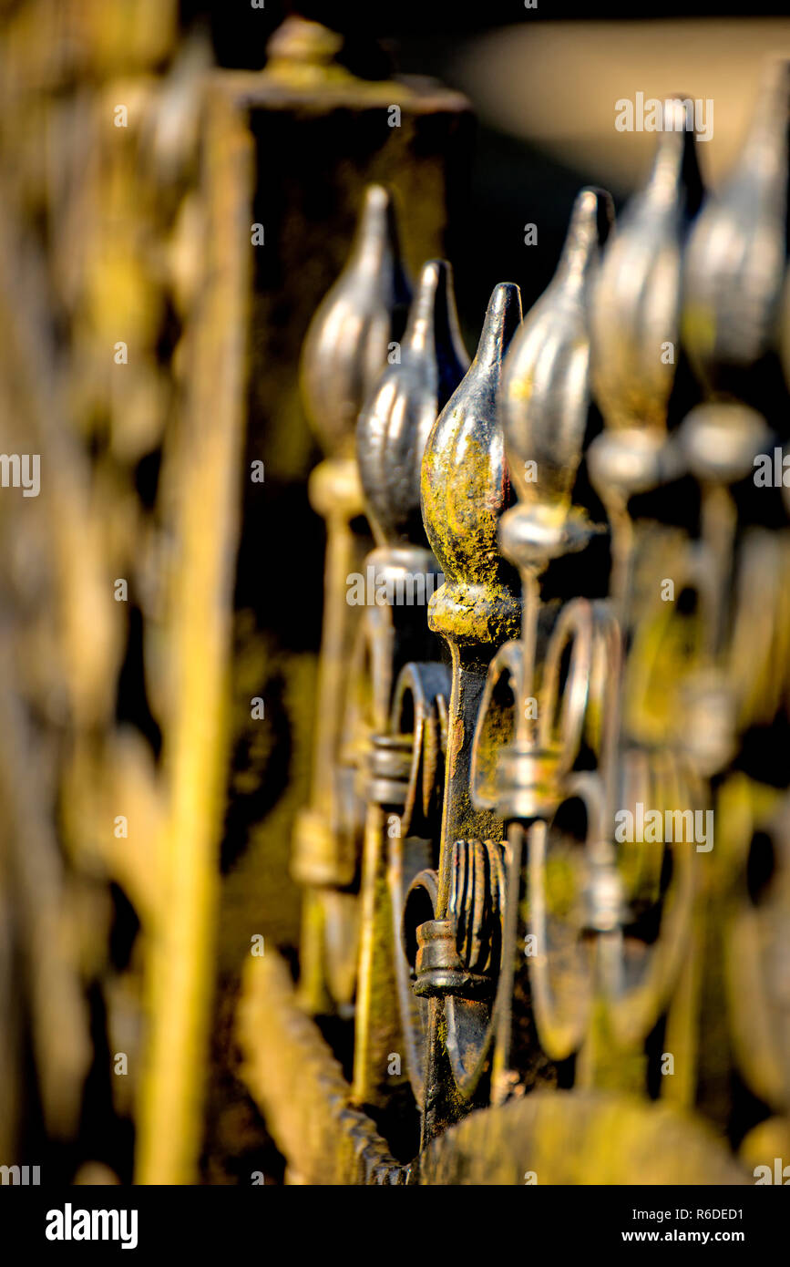 Recinzione in ferro battuto Foto Stock