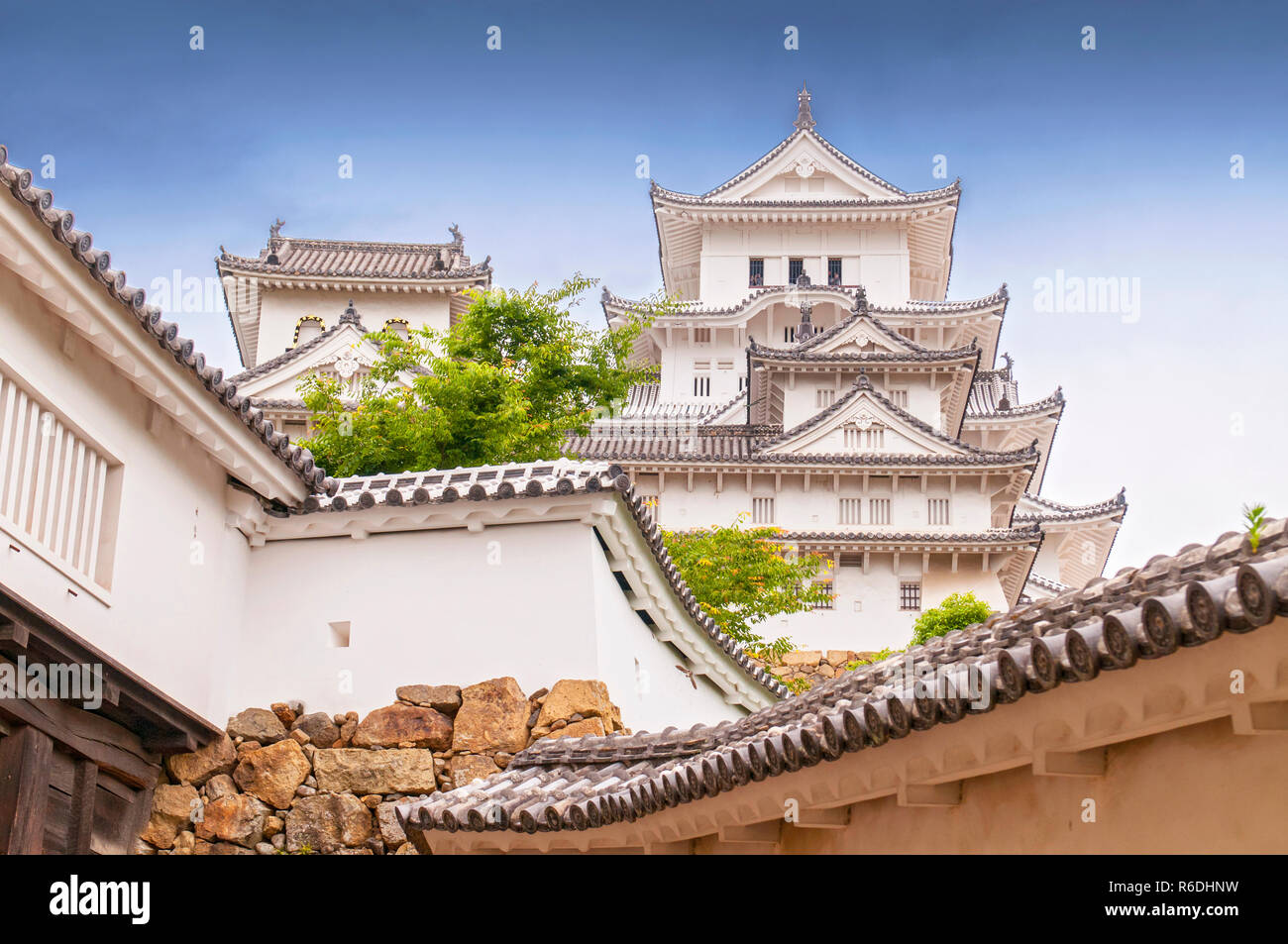 Il castello di Himeji, chiamato anche airone bianco Castello, Giappone Questo è un sito Patrimonio Mondiale dell'Unesco in Giappone Foto Stock