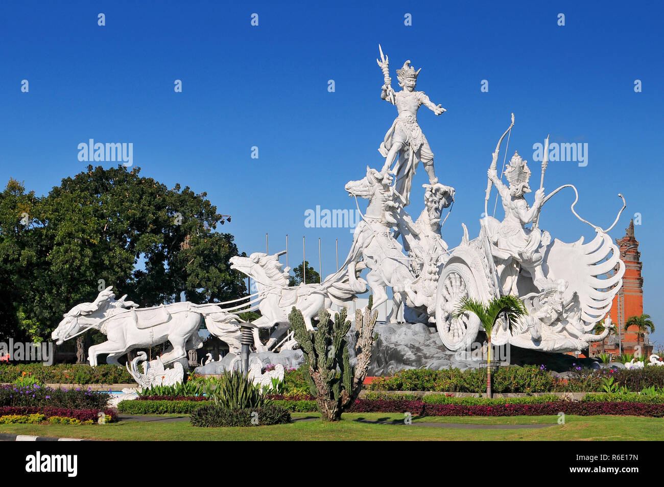 Patung Satria Gatotkaca Statua in Bali Foto Stock