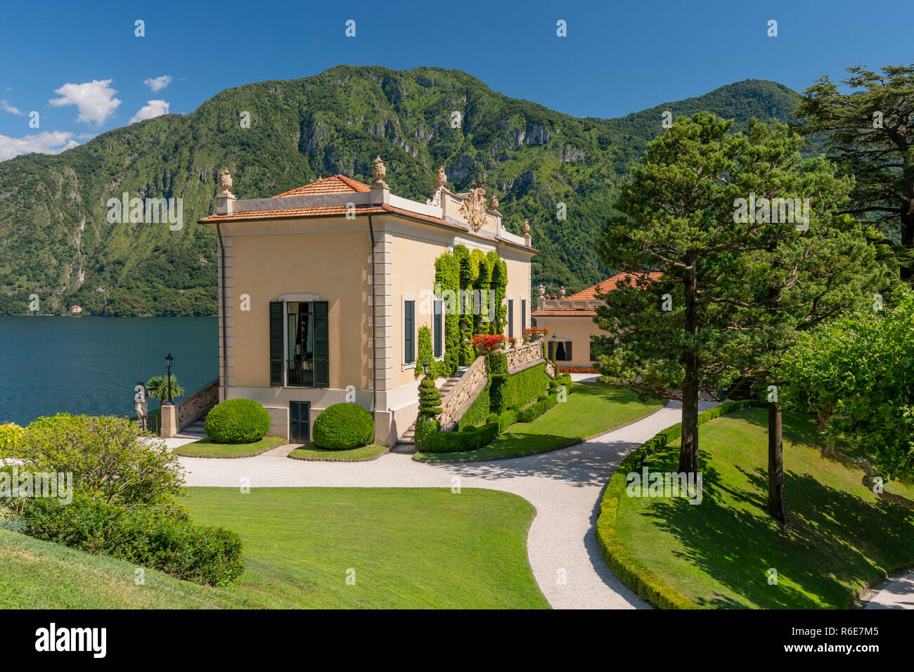 La Villa del Balbianello nel comune di Lenno affacciato sul lago di Como si trova sulla punta del piccolo boscosa penisola di Dosso Davedo Sulla Western Foto Stock