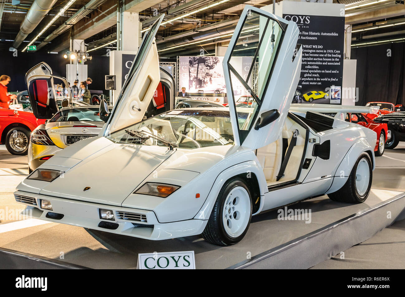 Francoforte - Settembre 2015: Lamborghini Countach LP400 1974 PRESENTATO A IAA International Motor Show il 20 settembre 2015 a Francoforte, Germania Foto Stock