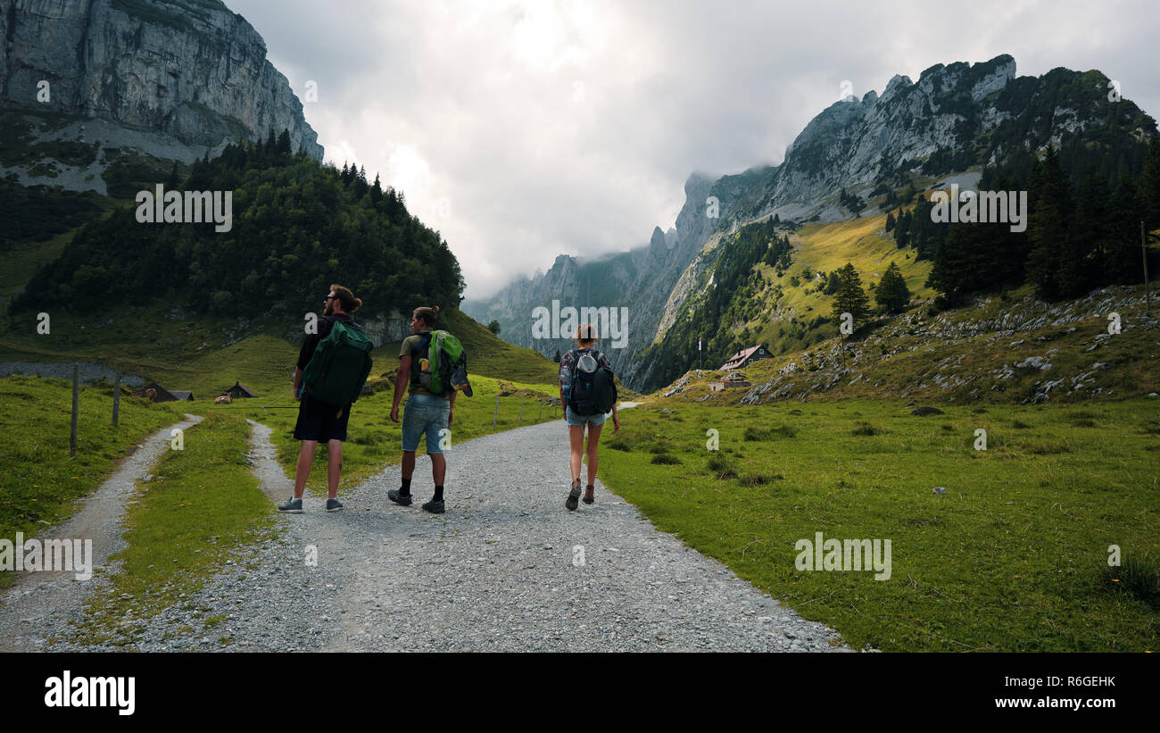 Escursioni nelle montagne svizzere Foto Stock