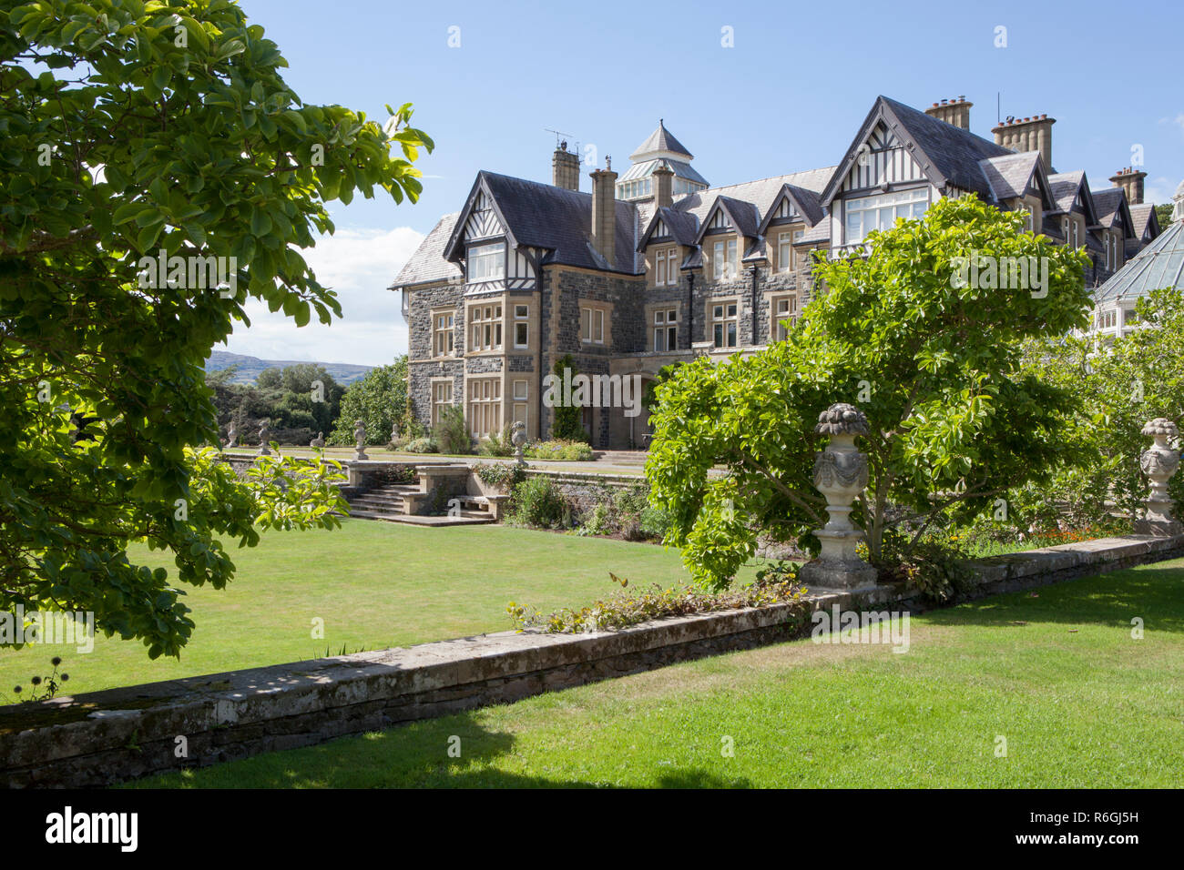 La villa georgiana a Bodnant Garden in Galles Foto Stock