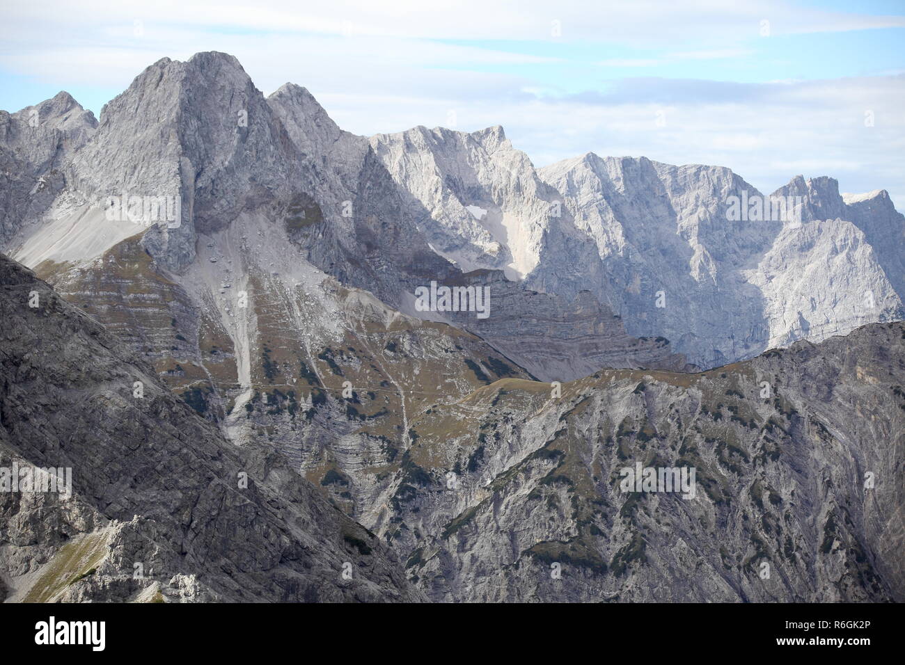 Karwendel catena principale con pareti di roccia Foto Stock