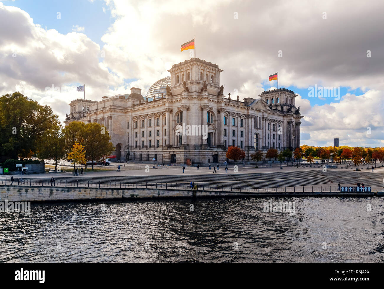 Famoso Edificio del Reichstag a Berlino, Germania Europa, giorno foto. Foto Stock