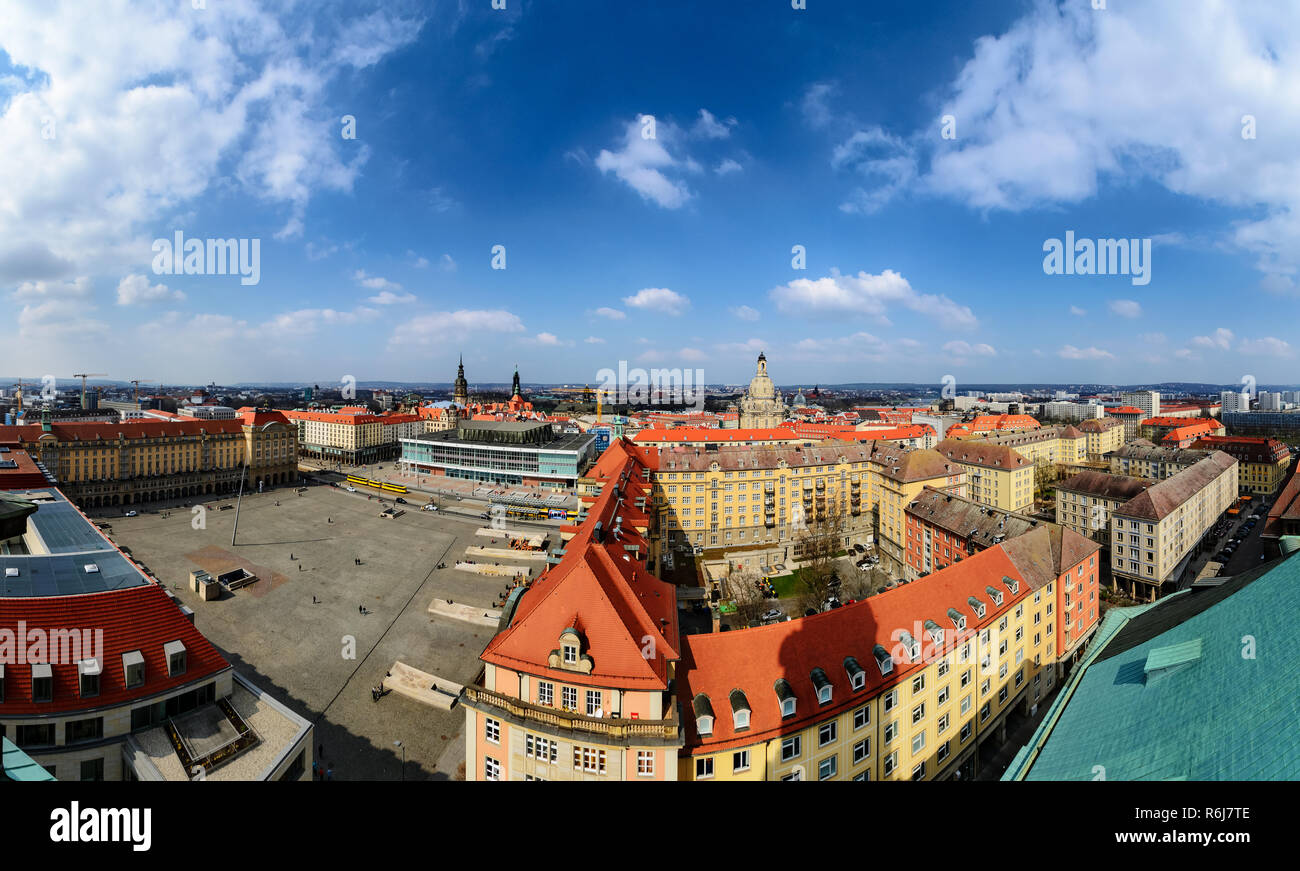 Panorama sulla parte superiore della città di Dresda, Germania. L'Europa. Giorno foto. Foto Stock