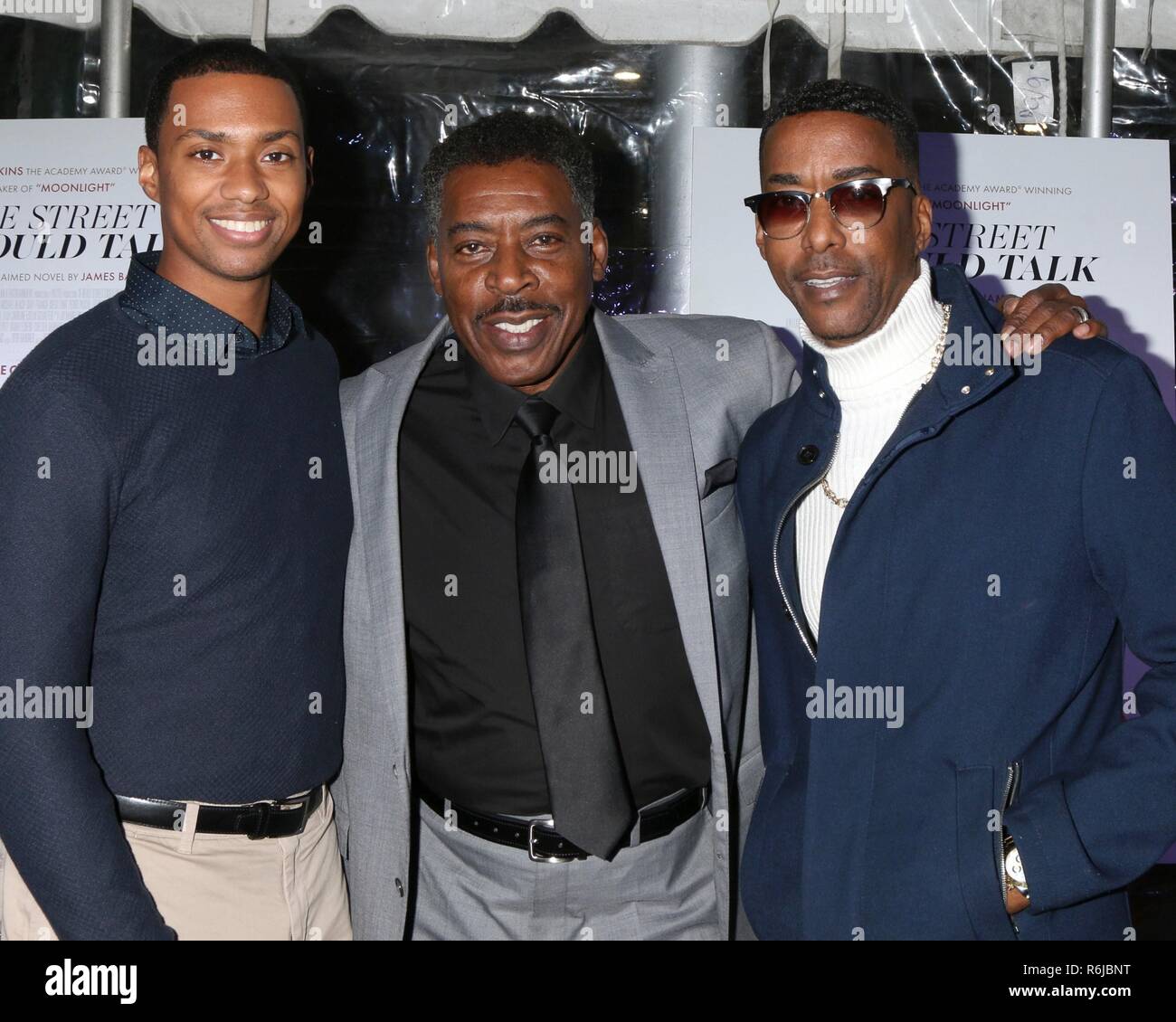 Arrington Foster, Ernie Hudson, Miguel un Nunez Jr all'arrivo se Beale Street potrebbe parlare di screening, ArcLight Hollywood, Los Angeles, CA 4 dicembre 2018. Foto di: Priscilla concedere/Everett Collection Foto Stock