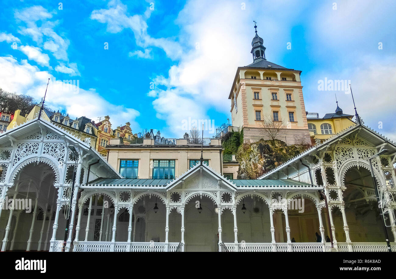 Hot Springs colonnato a Karlovy Vary Foto Stock