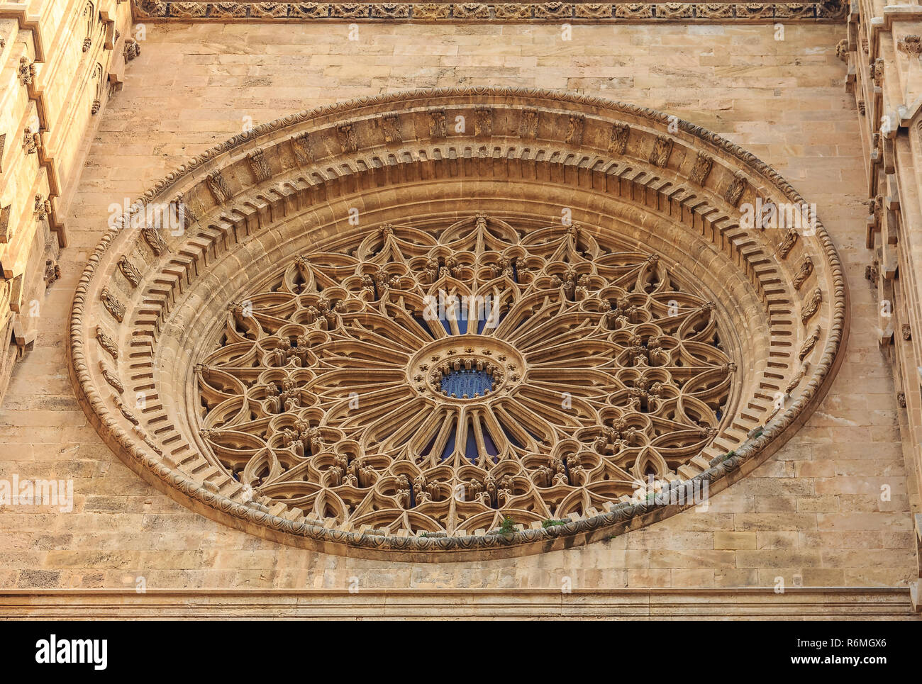 Rosone della Cattedrale di Santa Maria di Palma (Cattedrale di Santa Maria di Palma) o La Seu, una gotica Cattedrale cattolica romana a Palma de Mallorca in Foto Stock