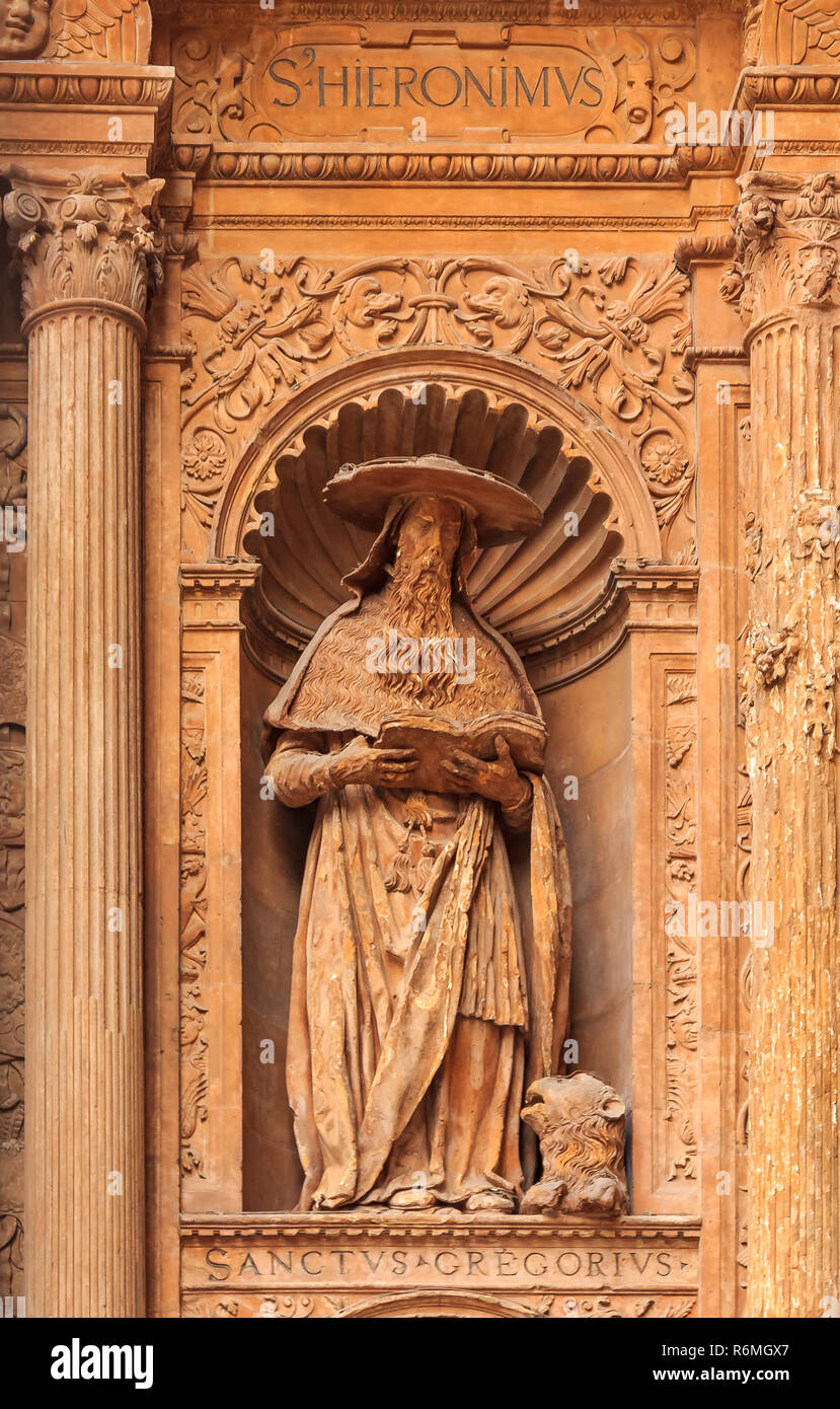 Dettagli della facciata della Cattedrale di Santa Maria di Palma (Cattedrale di Santa Maria di Palma) o La Seu, una gotica Cattedrale cattolica romana in Palma de M Foto Stock