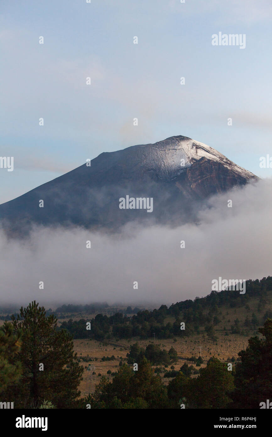 Vulcano Popocatepetl in mexcico Foto Stock