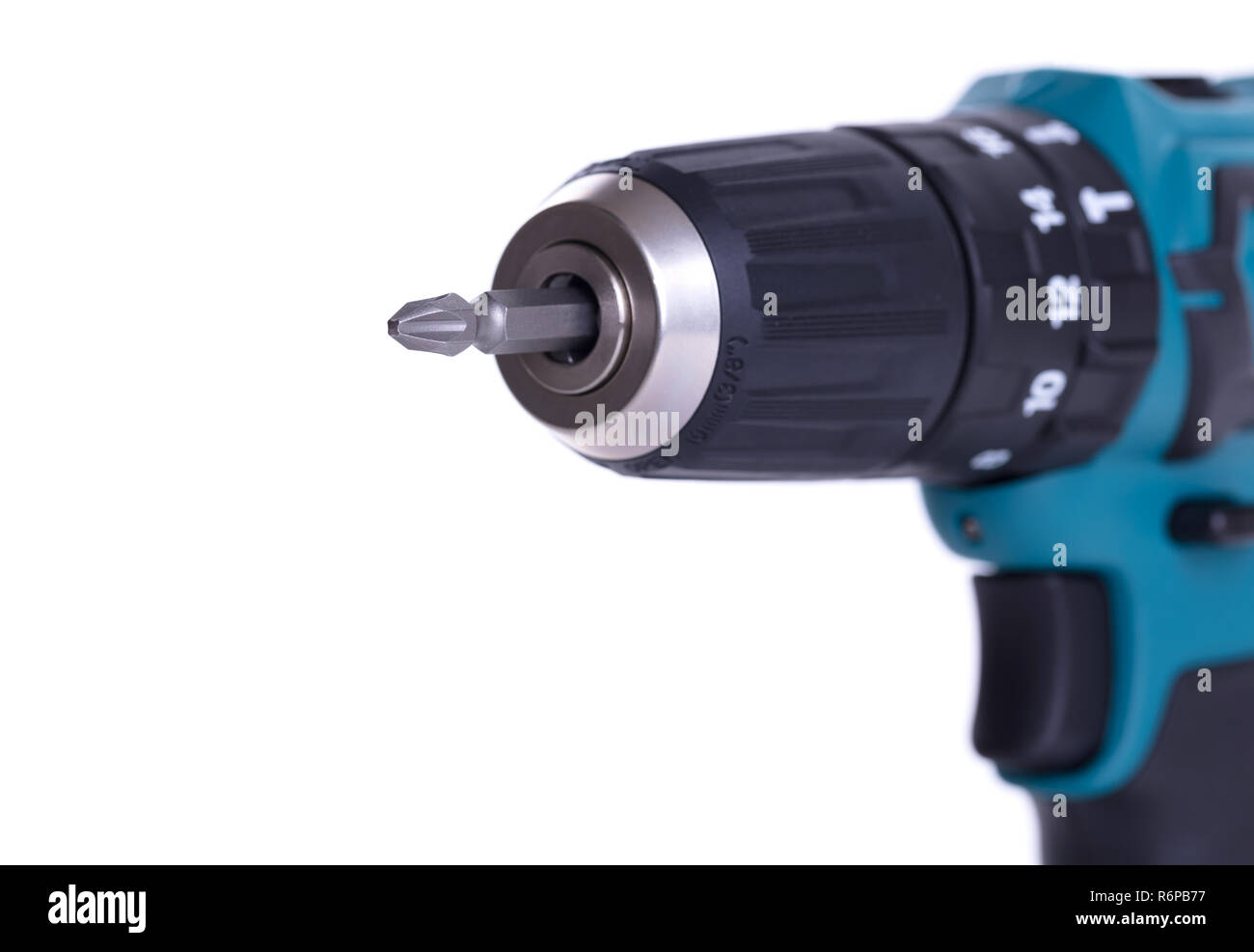 Giraviti a batteria o alimentazione di trapanare isolata su uno sfondo nero Foto Stock