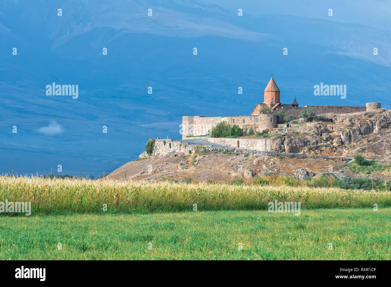 Khor Virap Monastero e chiesa apostolica ai piedi del Monte Ararat, Ararat Provincia, Armenia, Caucaso, Medio Oriente e Asia Foto Stock