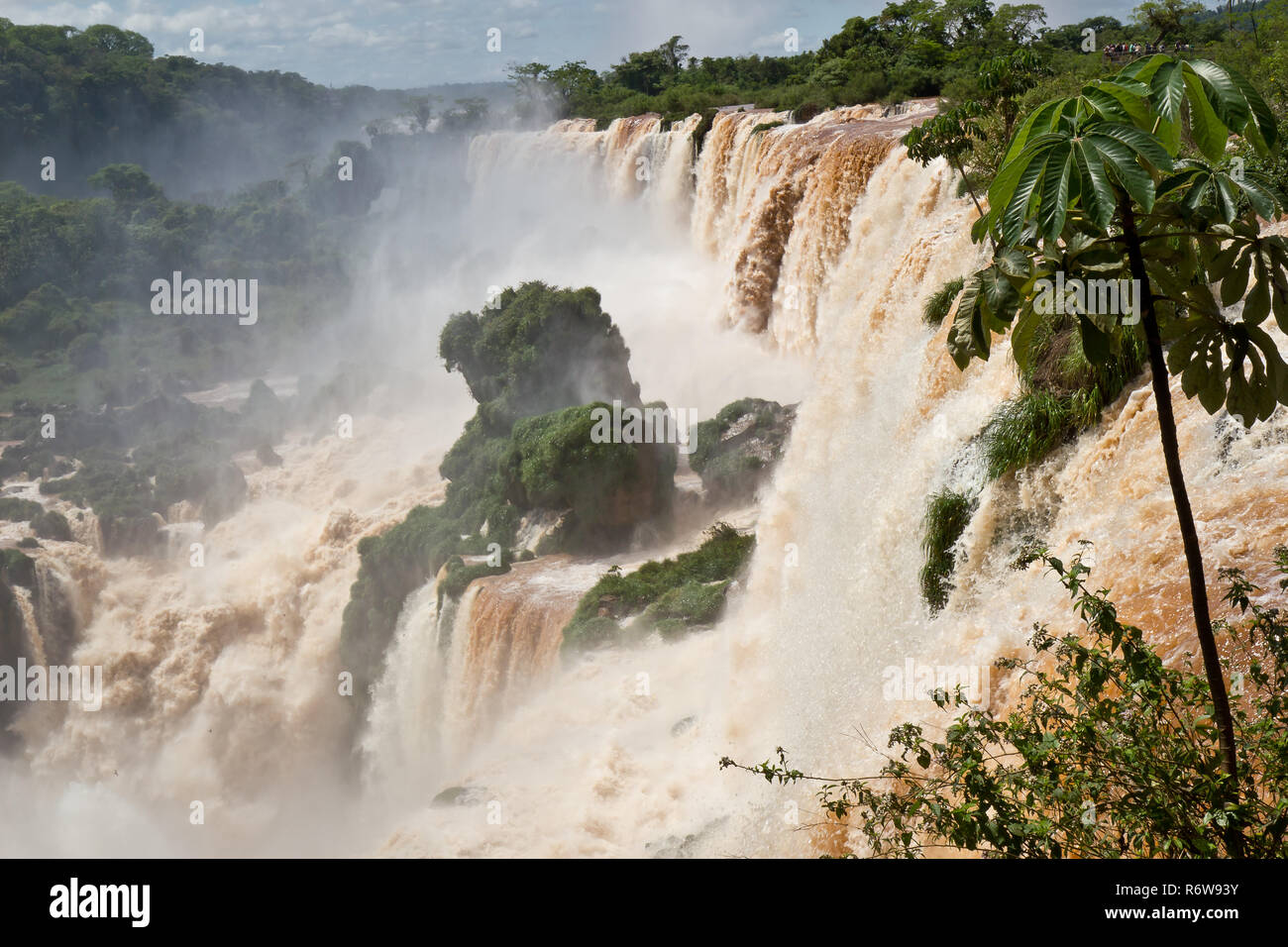 Cascate di Iguazú nella stagione delle piogge, lato Argentino Foto Stock
