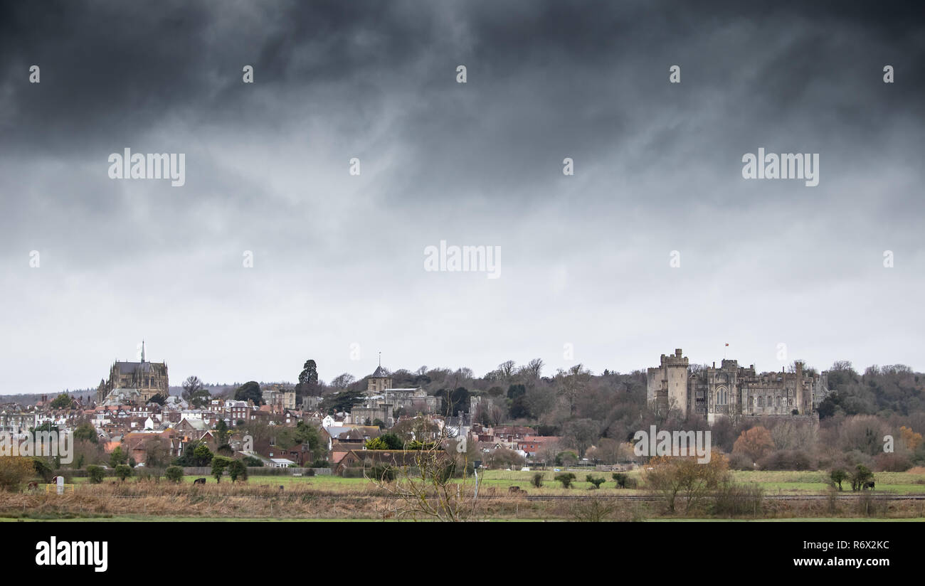 Arundel antico castello medievale sul South Downs del West Sussex in Inghilterra, Regno Unito Foto Stock