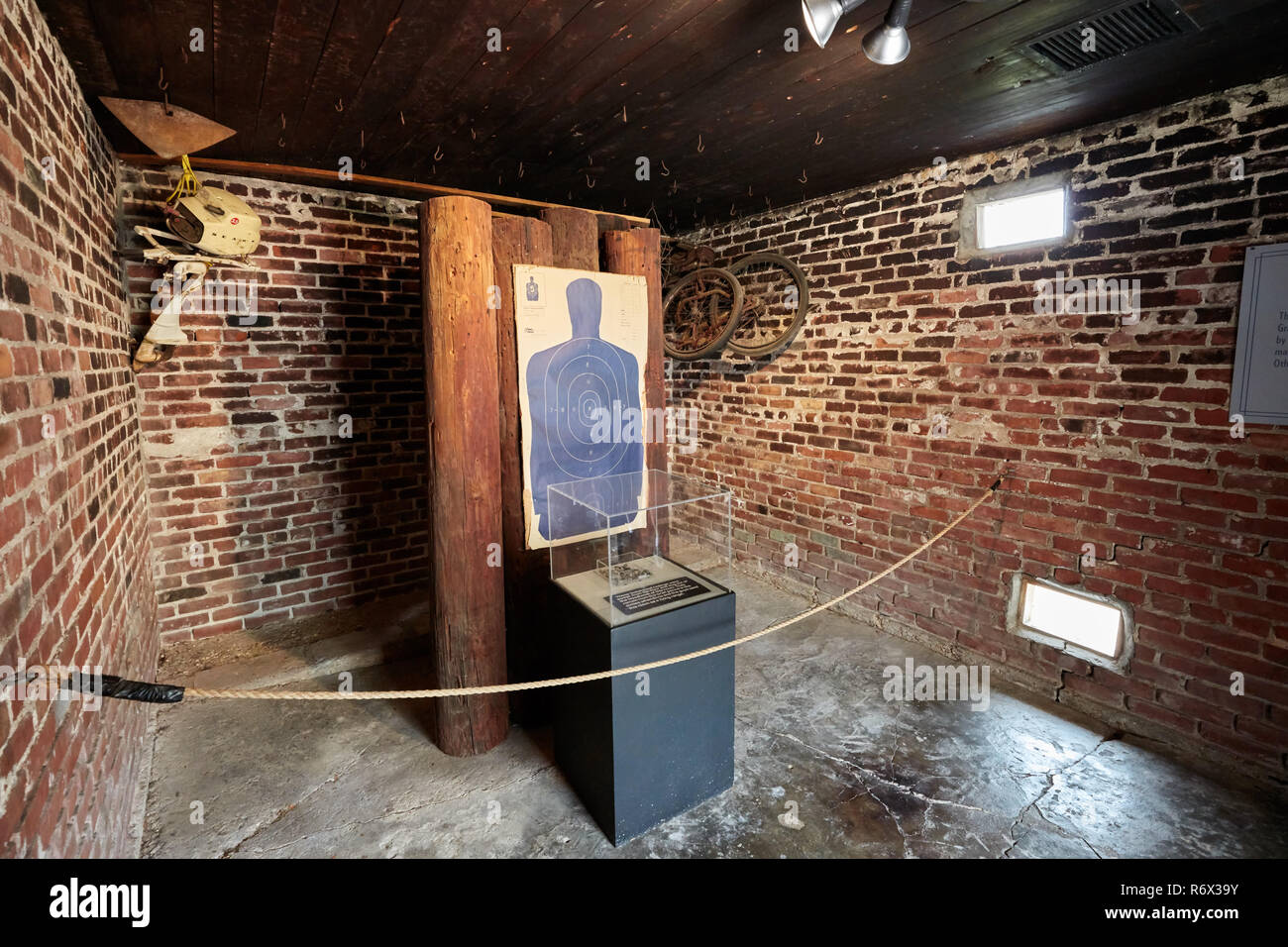 Mattone capannone utilizzato come una casa di fumo e poi un poligono di tiro di Elvis Presley a Graceland a Memphis, Tennessee Foto Stock