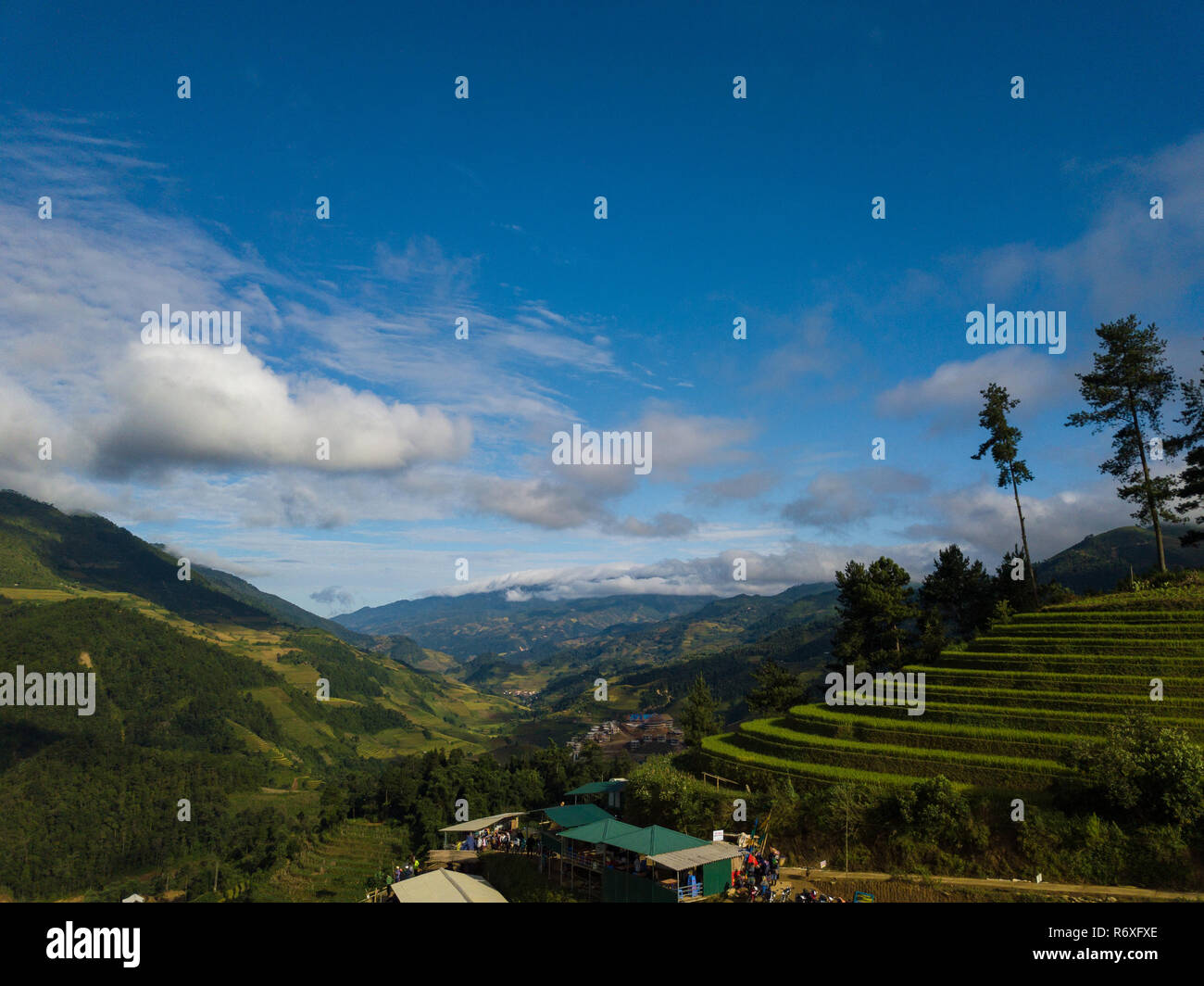 Vista aerea del Vietnam paesaggi. I campi di riso a terrazze di Um Cang Chai, YenBai. Royalty libero di alta qualità immagine immagine terrazza campi di riso Foto Stock