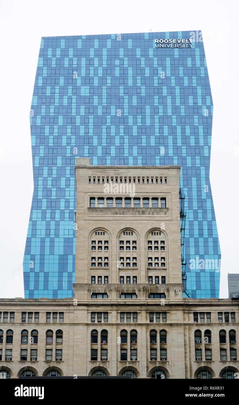 Roosevelt University (edificio blu) e il Teatro Auditorium di Roosevelt University di Chicago, Illinois. Architetti Louis Sullivan e Dankmar Adle Foto Stock