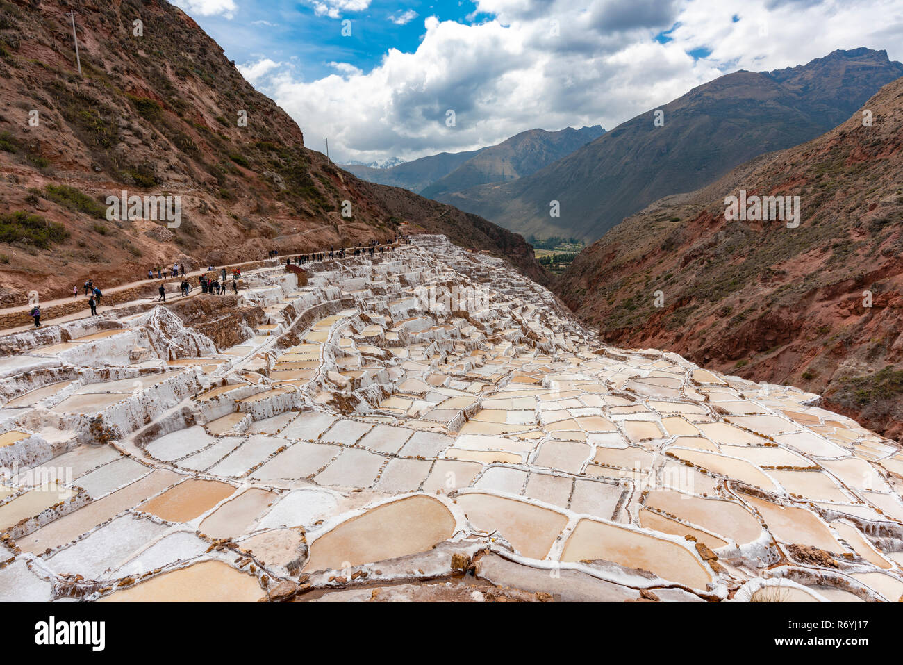 Stagni di sale a Maras in Cusco, Perù Foto Stock