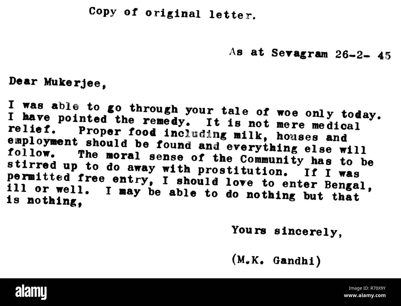 Lettera Mahatma Gandhi in inglese a Mukerjee, Sevagram Ashram, Wardha, India, febbraio 26, 1945, vecchia immagine del 1900 Foto Stock