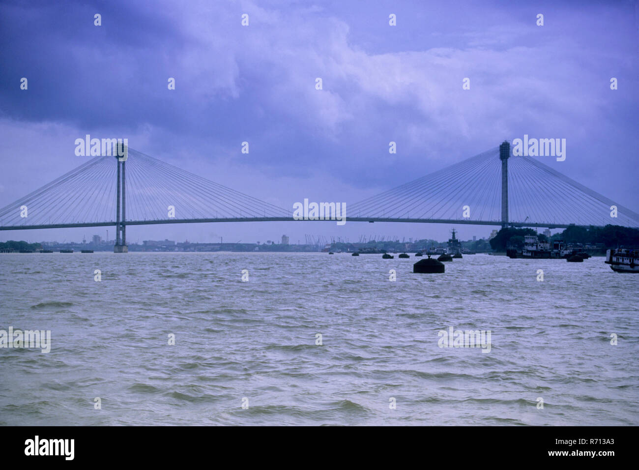 Setu Vidyasagar (nuovo) ponte sopra il Fiume Hooghly, Calcutta, West Bengal, India Foto Stock