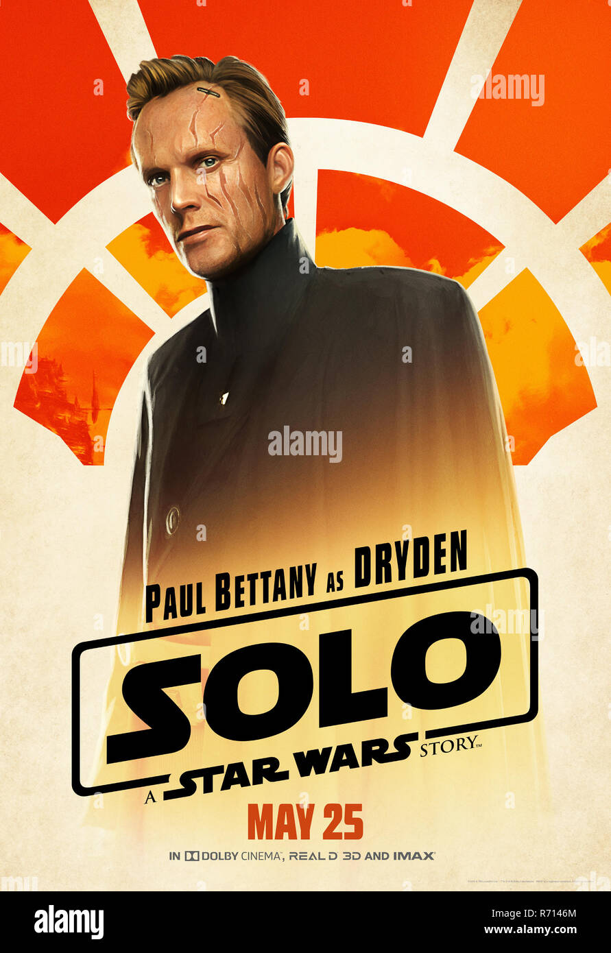 Data di rilascio: maggio 25, 2018 Titolo: solista: una Star Wars Storia STUDIO: Lucasfilm Regia: Ron Howard trama: durante un'avventura nel sottobosco criminale, Han Solo incontra i suoi futuri co-pilota Chewbecca e incontra Lando Calrissian anni prima di unirsi alla ribellione. STARRING: Alden Ehrenreich, Woody Harrelson, Emilia Clarke. (Credito Immagine: © Lucasfilm/Entertainment Immagini) Foto Stock