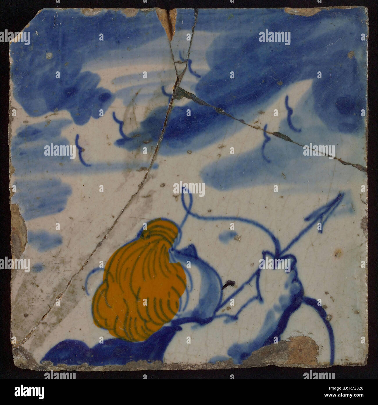 Piastrelle multicolori, blu su sfondo bianco, la colorazione marrone - giallo, la parte superiore del braccio destro e la tazza di Amor con arco e frecce dirette di nuvole, in cui sei uccelli, Piastrella immagine Frammento di filmato ceramica smalto cotto 2x verniciato satinato rubicondo shard square da piastrella tableau. Foto Stock