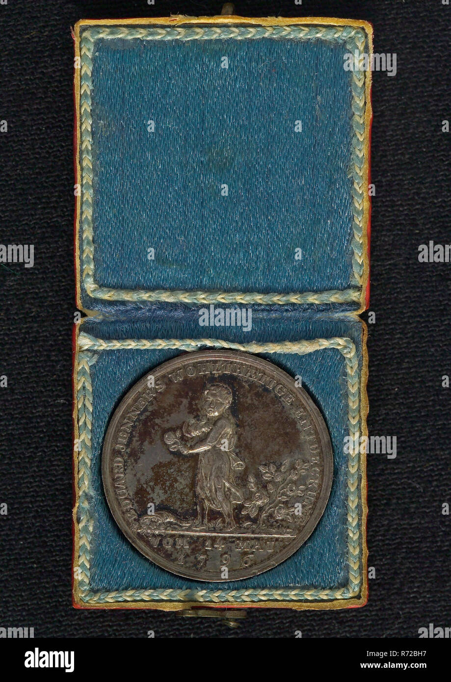Medaglia nella scatola ... cowpoc inoculazione, medaglione medaglia medaglia  titolare titolare di scatola di cartone involucro metallo tessile, medaglia  su Edward Jenner (17 maggio 1749 - 26 gennaio 1823) un medico inglese