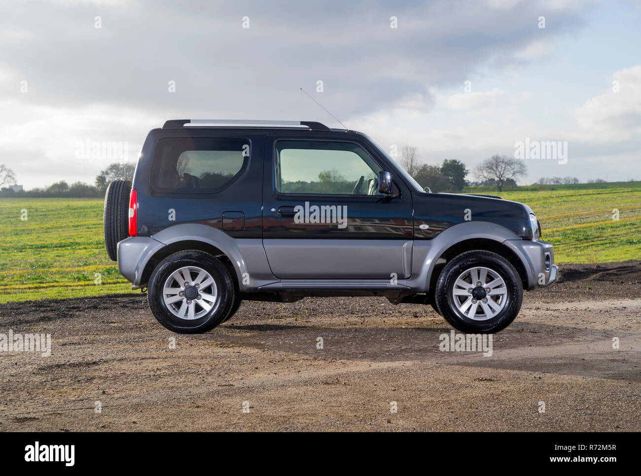 2012 Suzuki Jimmy, piccolo ma resistente 4x4 off roader Foto Stock