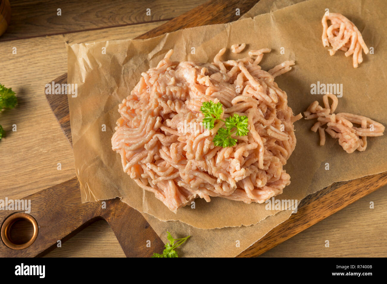 Intervallo libero suolo pollo pronto per cucinare Foto Stock