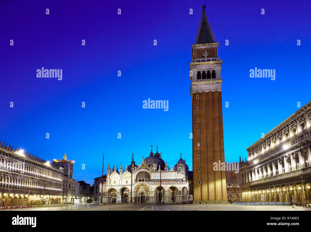 Piazza San Marco prima dell'alba, Venezia, Veneto, Italia Foto Stock