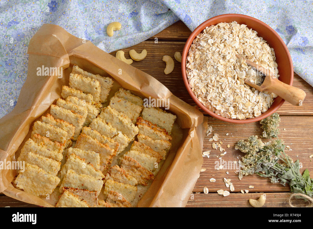 Biscotti fatti in casa da fiocchi di avena. Foto Stock