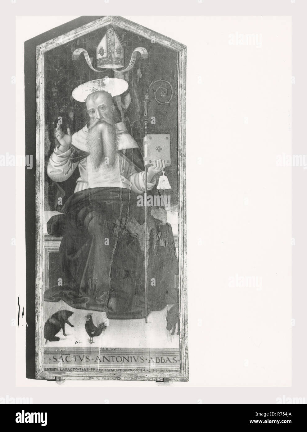 Umbria Perugia Spello S. Lorenzo, questa è la mia Italia, il paese italiano di storia visiva, S. Lorenzo 1120 sorge sul sito dell'ex S. Ercolano. Vista esterna del portale del XIII secolo e la facciata rimaneggiata nel 1540. Vedute interne concentrarsi sulla pittura e scultura XV e XVIII secoli intarsi in marmo fonte battesimale 1607 altare maggiore baldacchino una imitazione di quella di San Pietro, Roma intarsio di legno choirstalls armadio in legno e il petto nella sacrestia con il intarsiaed figurato di Mosè, Noè e Zaccaria pulpito in legno di bassorilievi con il Martirio di San Lorenzo affreschi th Foto Stock