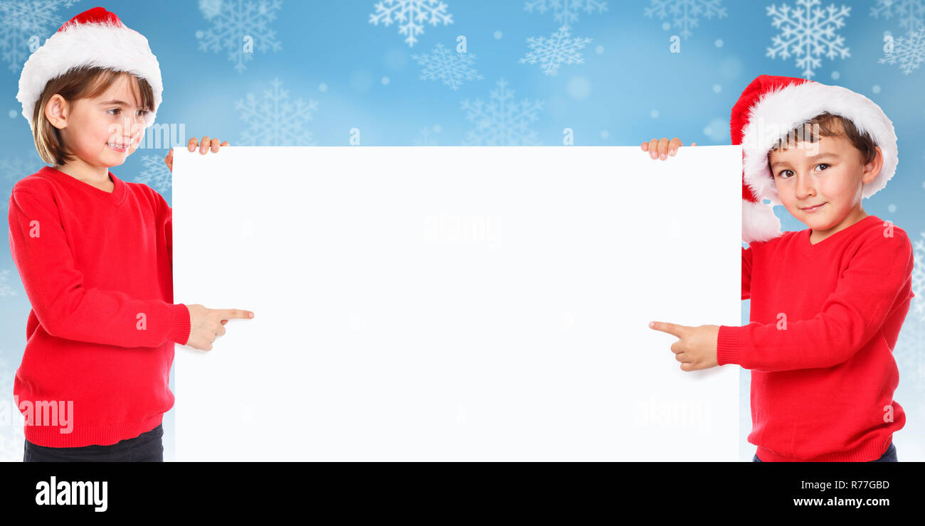 Christmas Santa Claus bambini neve per bambini rivolto alla ricerca vuota copyspace banner spazio copia Foto Stock