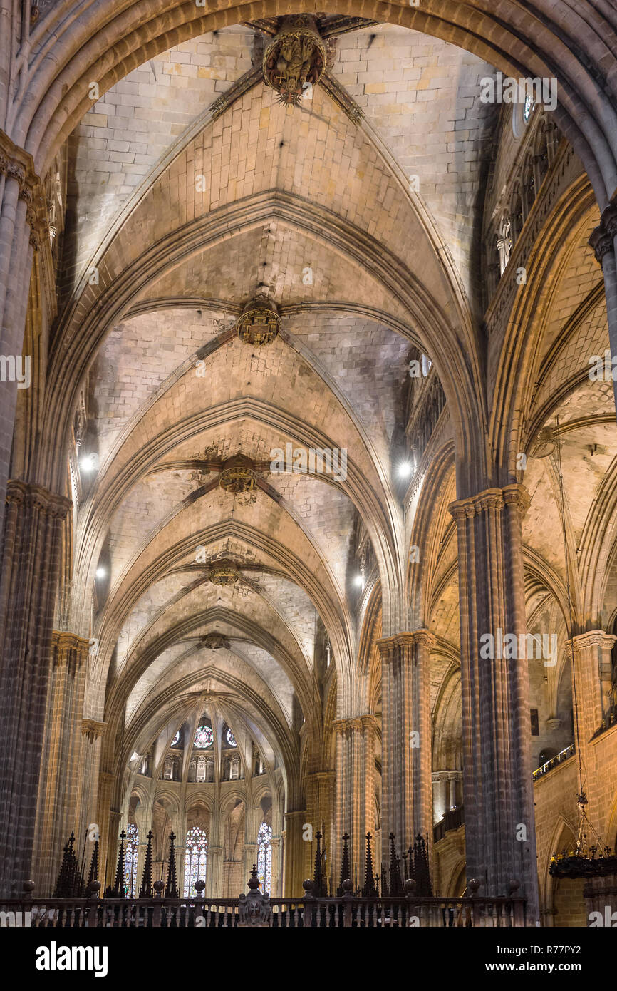 Barcellona, Spagna - 25 Marzo 2018: Interno della cattedrale di Santa Croce e di Santa Eulalia in Barcellona, Spagna Foto Stock
