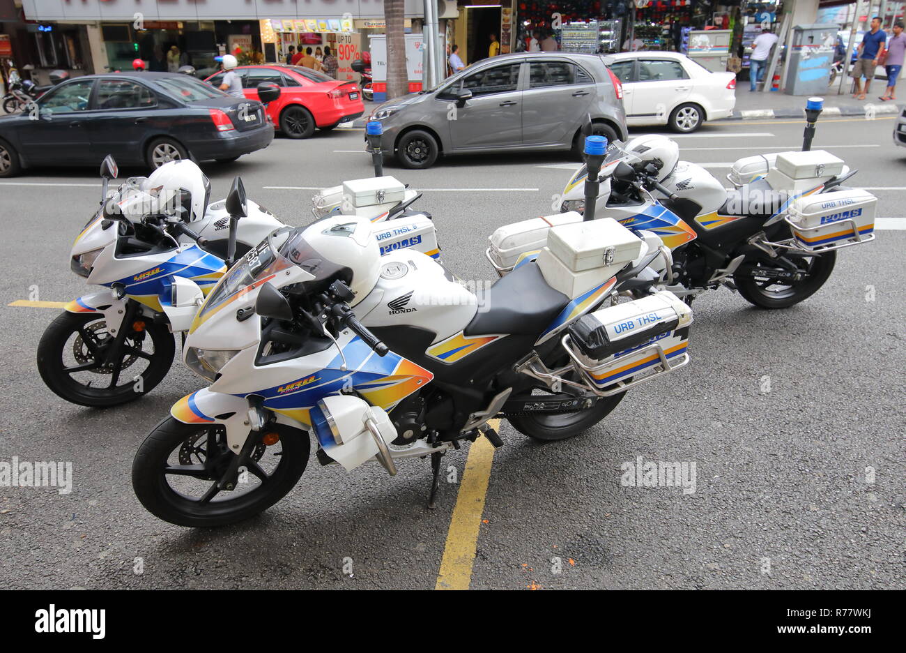 La polizia malese ha moto parcheggiata in Kuala Lumpur in Malesia Foto Stock