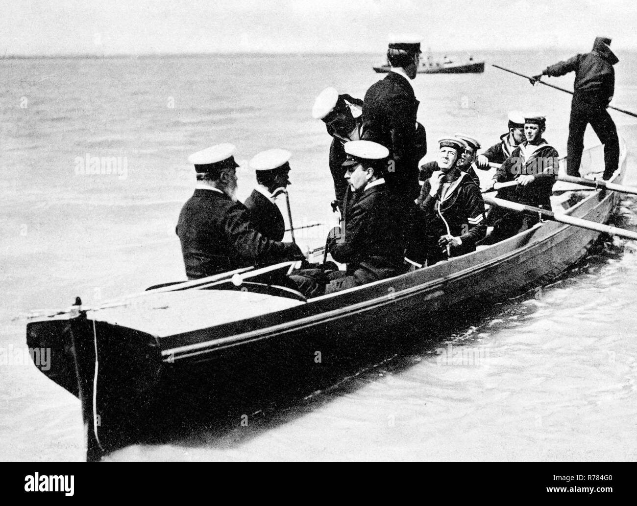 Re andando a bordo, Cowes Week Isola di Wight Foto Stock