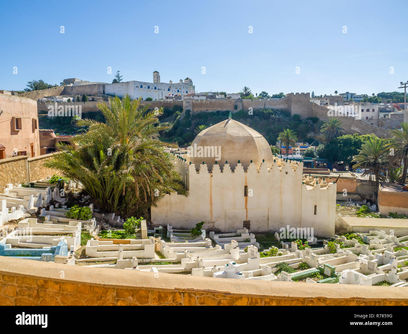 Cimitero con moschea nella Medina Safi, Marocco Foto Stock