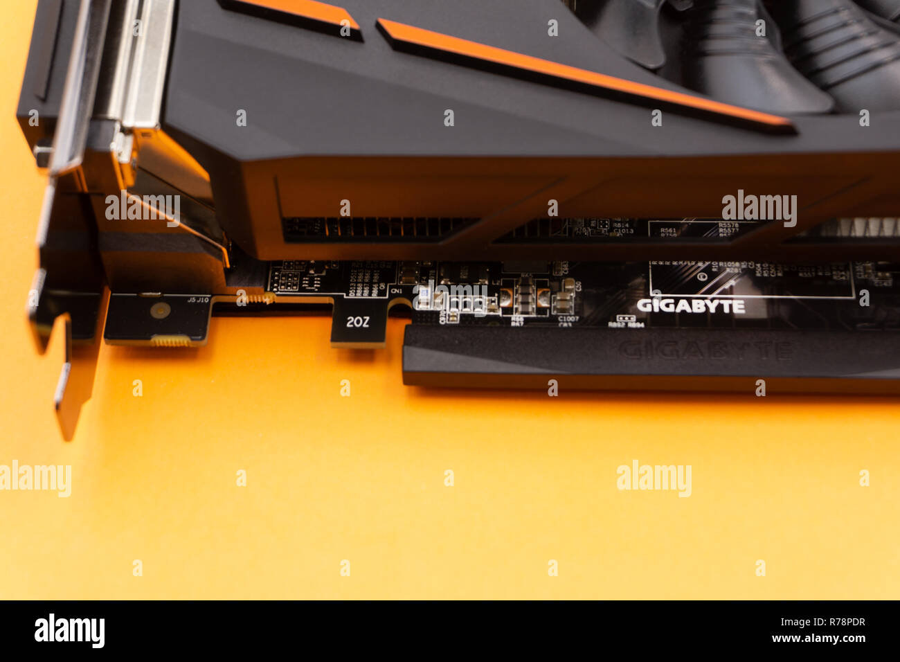 La Russia Berezniki maggio 11, 2018: close-up di Gigabyte GeForce Gaming OC, Nvidia la nuova scheda grafica di serie, utilizzare per PC Foto Stock