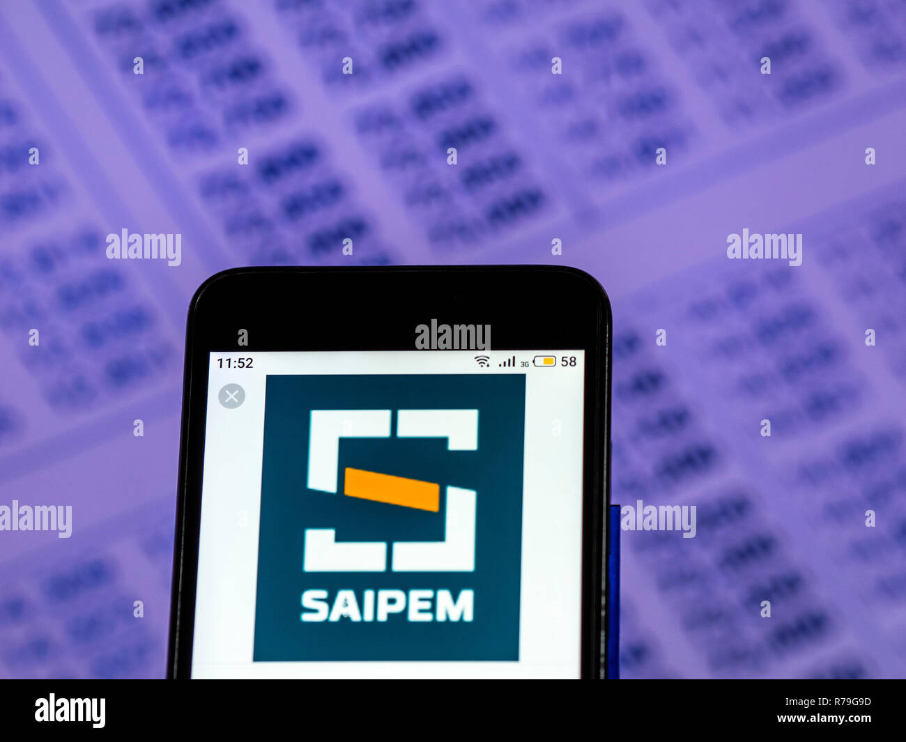 La Saipem logo azienda vede visualizzato sul telefono intelligente. Foto Stock