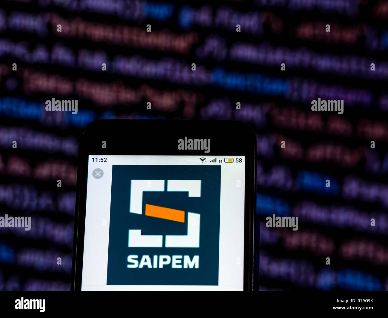 La Saipem logo azienda vede visualizzato sul telefono intelligente. Foto Stock