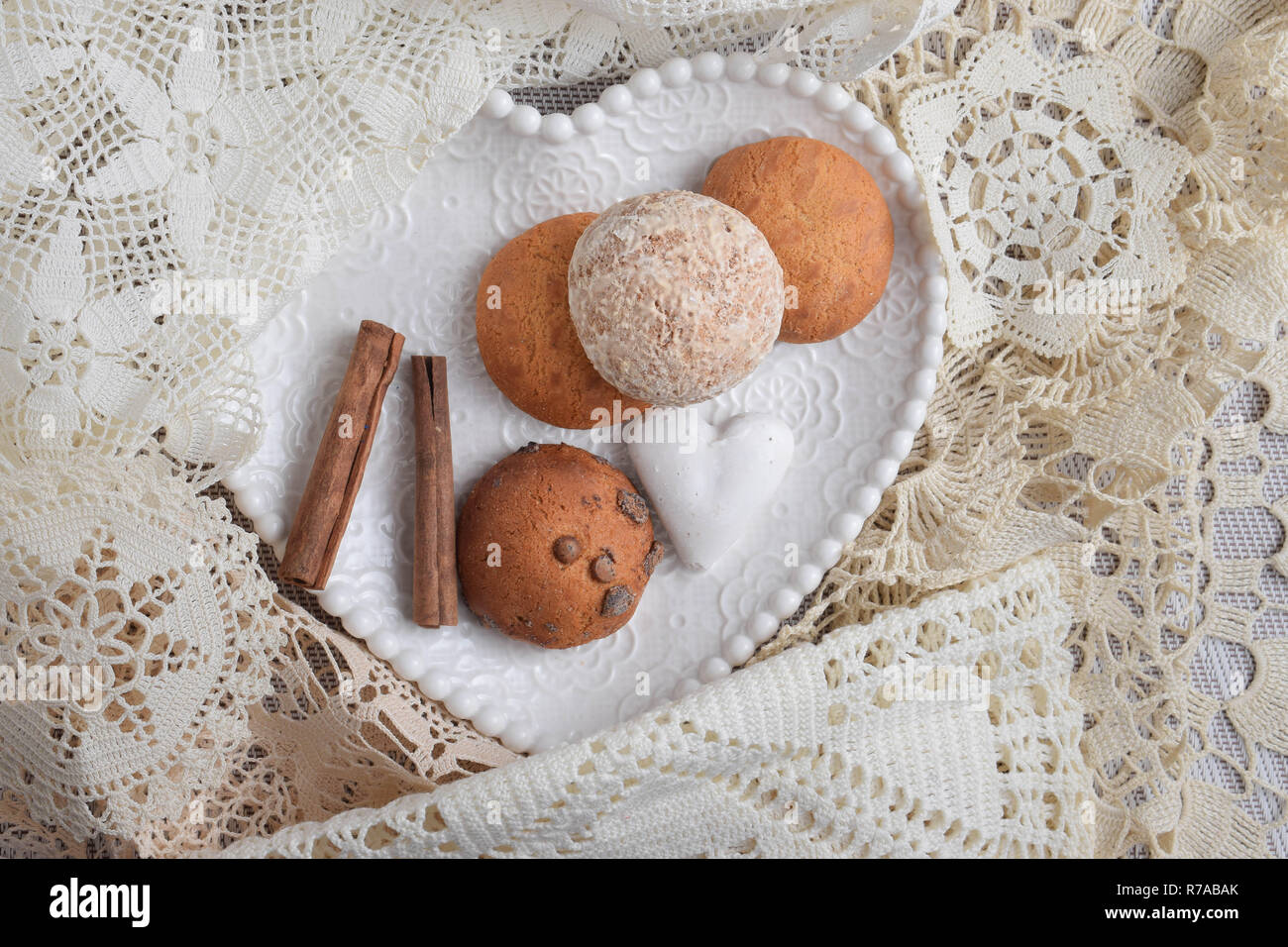 I cookie e le stecche di cannella Foto Stock