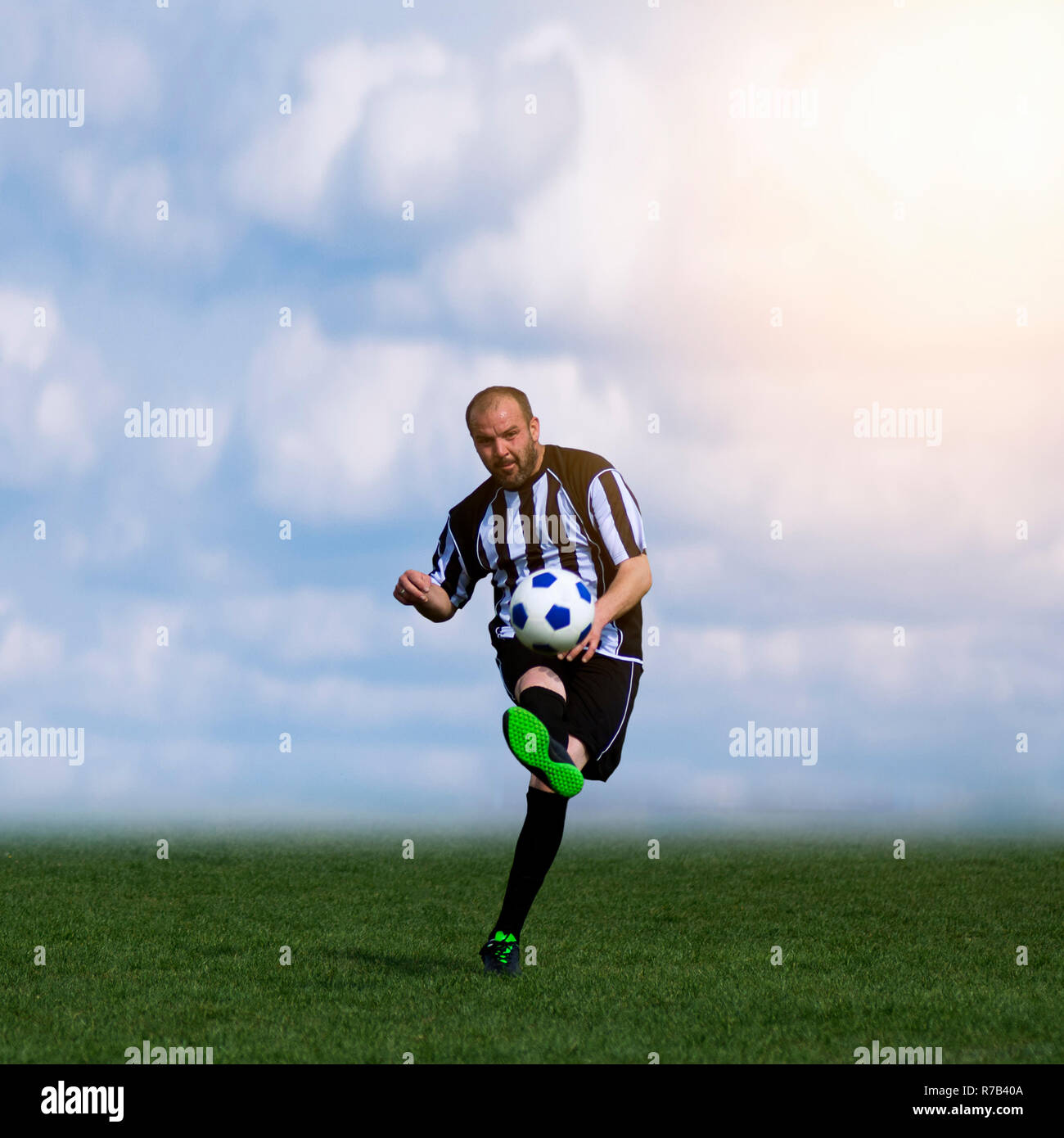 Riprese di giocatore di calcio Foto Stock