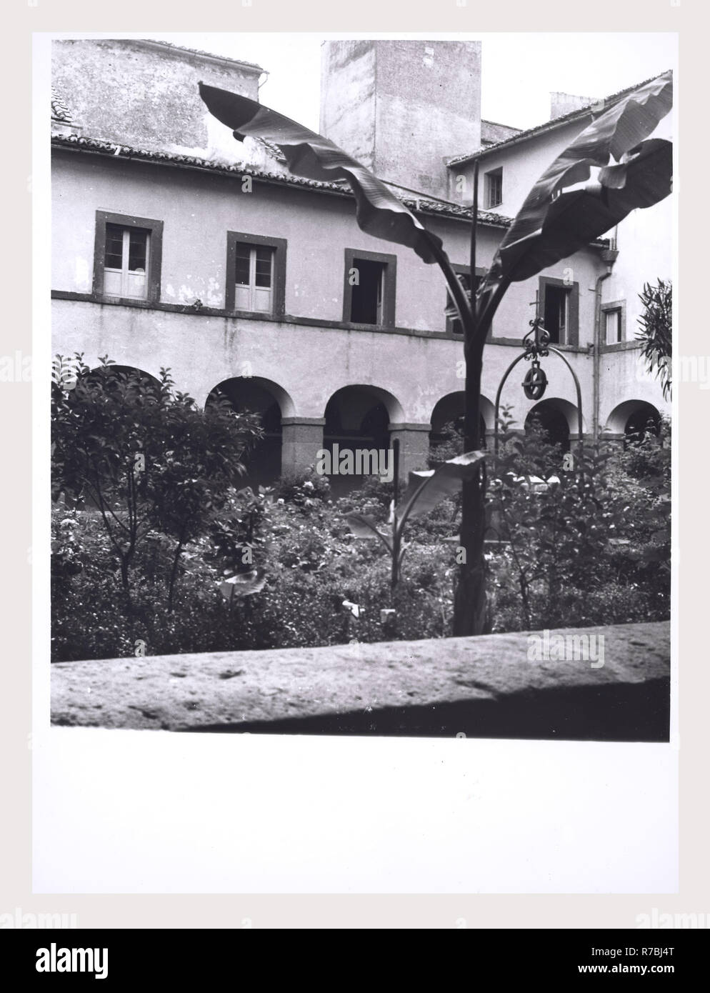 Lazio Roma Artena Convento dei Francescani di Santa Maria di Gesu, questa è la mia Italia, il paese italiano di storia visiva, Post-architettura medievale, scultura architettonica, pittura, scultura, pittura ad affresco, frammenti architettonici di Artena è un centro medievale su uno sperone del monte Lepini. "Artena' è un nome moderno 1870, la registrazione al sito di una cittadina volsca del Lepini, 'Montefortino'. Foto Stock