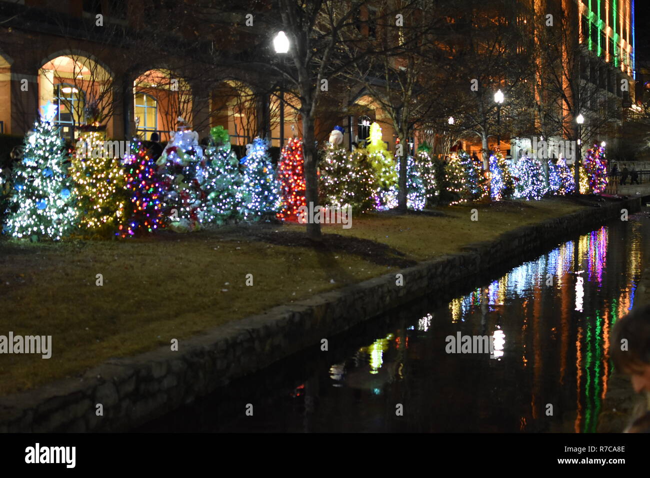 Le luci di Natale in Huntsville, AL parco della città. Foto Stock