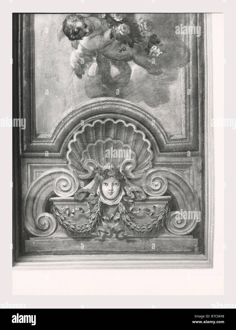 Lazio Roma Roma Palazzo Lante, questa è la mia Italia, il paese italiano di storia visiva, Post-architettura medievale, vista sul cortile, scultura architettonica soffitto dipinto e affreschi murali, scultoreo di rilievi. Palazzo fu commissionata da papa Leone X dei Medici all inizio del XVI secolo. Dopo la II Guerra Mondiale, il palazzo è stato assunto dalla città di Roma e nel 1955, il restauro iniziato, finitura in c. 1958. Situato sulla Piazza S. Eustachio. Foto Stock